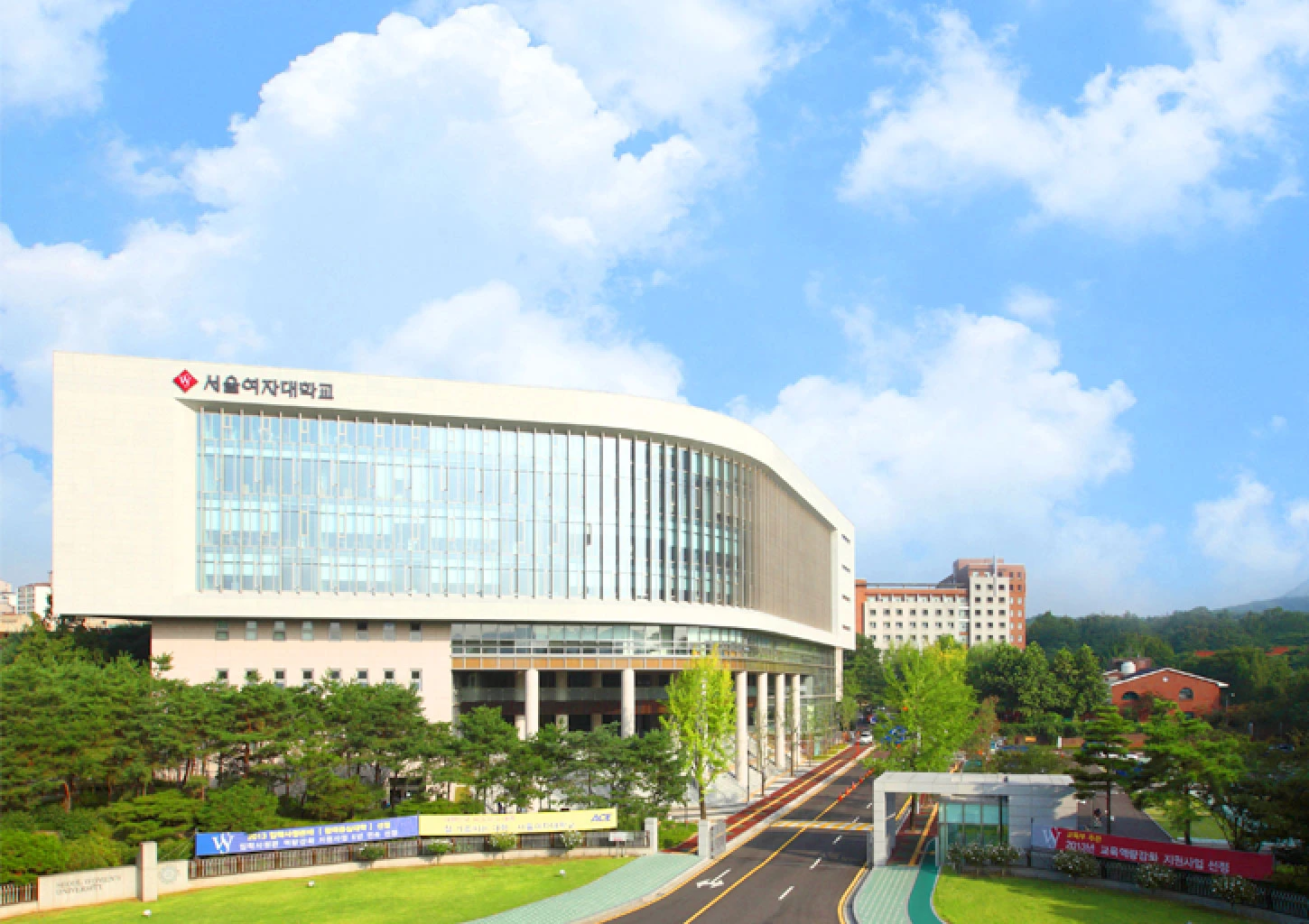 Đại học nữ Seoul - Trường nữ uy tín hàng đầu Hàn Quốc